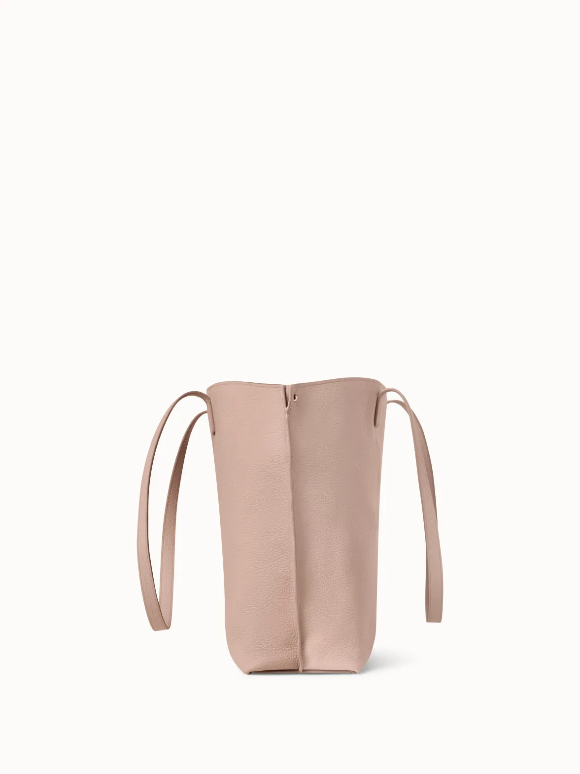 Ai Medium Shoulder Tote