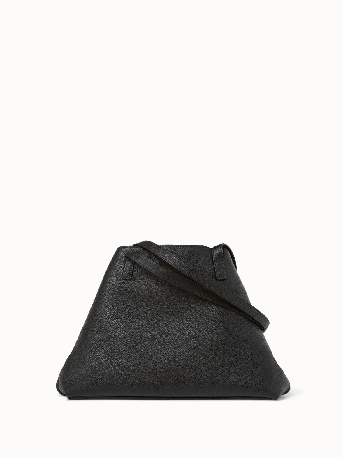 Ai Small Shoulder Tote