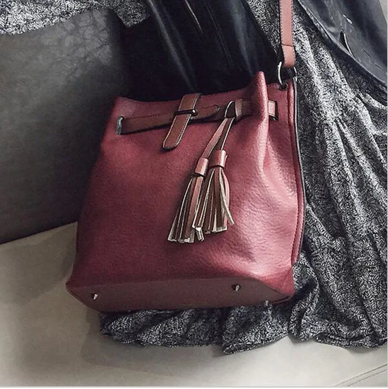 INLEELA 2016 Fashion Scrub Women Bucket Bag Vintage Tassel Messenger Bag Large Retro Shoulder Bag Simple Crossbody Bag