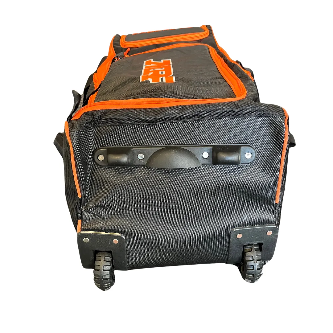 MRF Legend 2.0 Standup Wheelie Kit bag