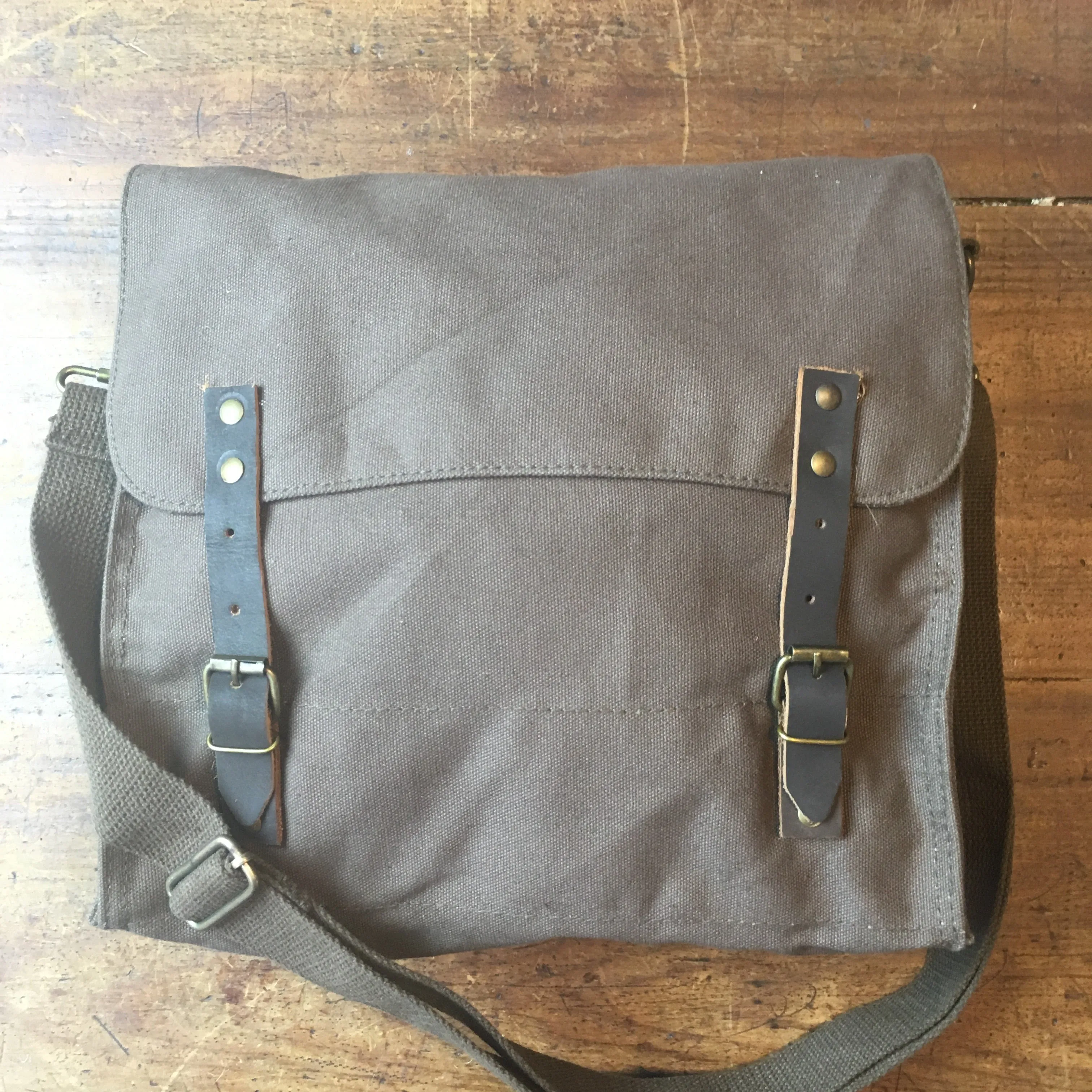 R.A.F. SPITFIRE ARMY SURPLUS CANVAS SATCHEL BAGS