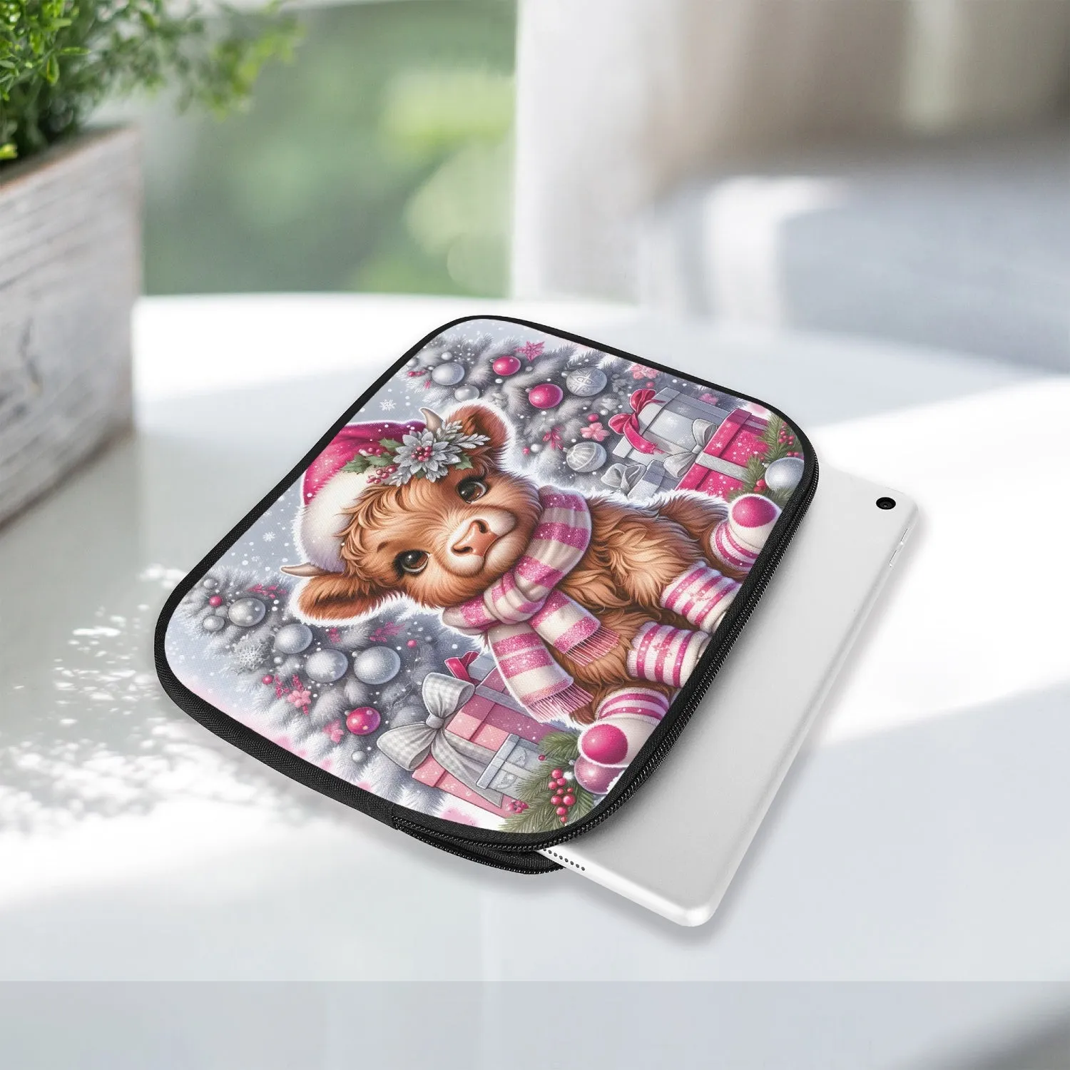 Tablet Sleeve - Christmas - Highland Cow - awd-1368