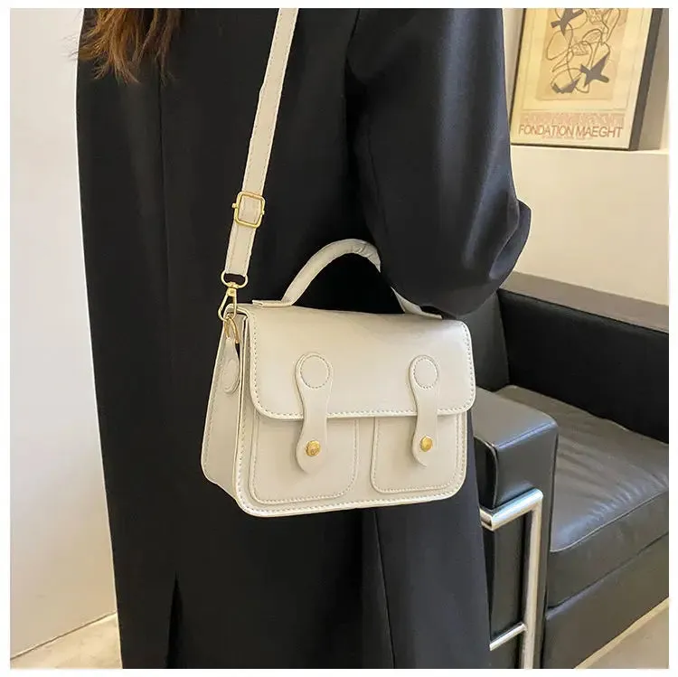 Uniwim That Girl Shoulder Bag