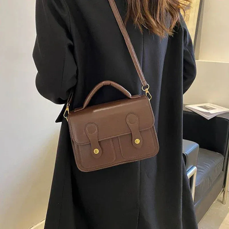 Uniwim That Girl Shoulder Bag